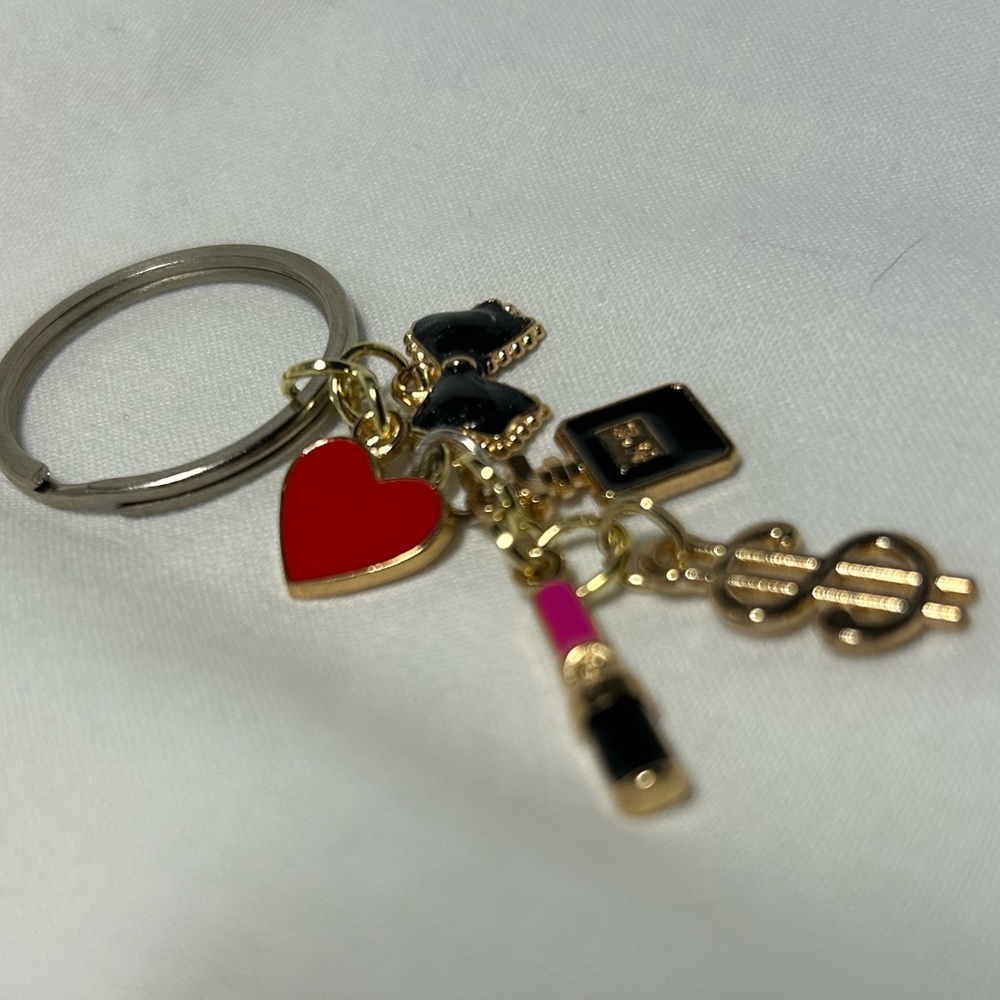 Silver keychain with charms - Picture 2 of 6